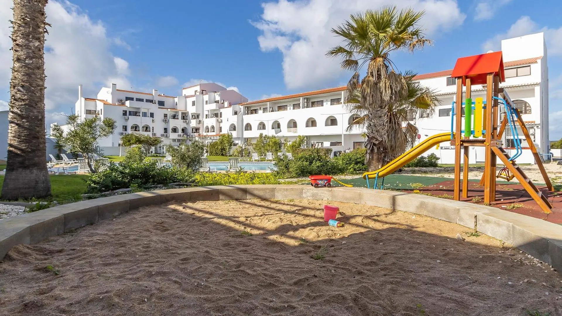 Beach & House
